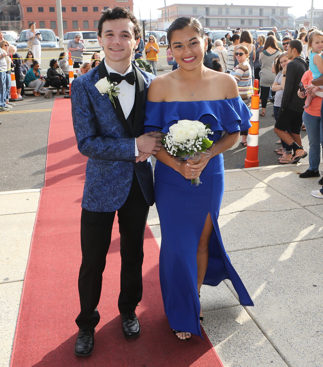 051819_gal_middletwp50.JPG